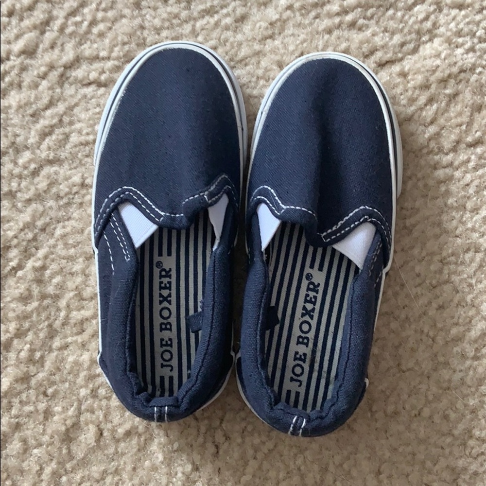 Boys shoes